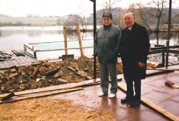Mein Vater und Hans Lefhalm, Umbau Seeschlößchen 1990 - Kopie